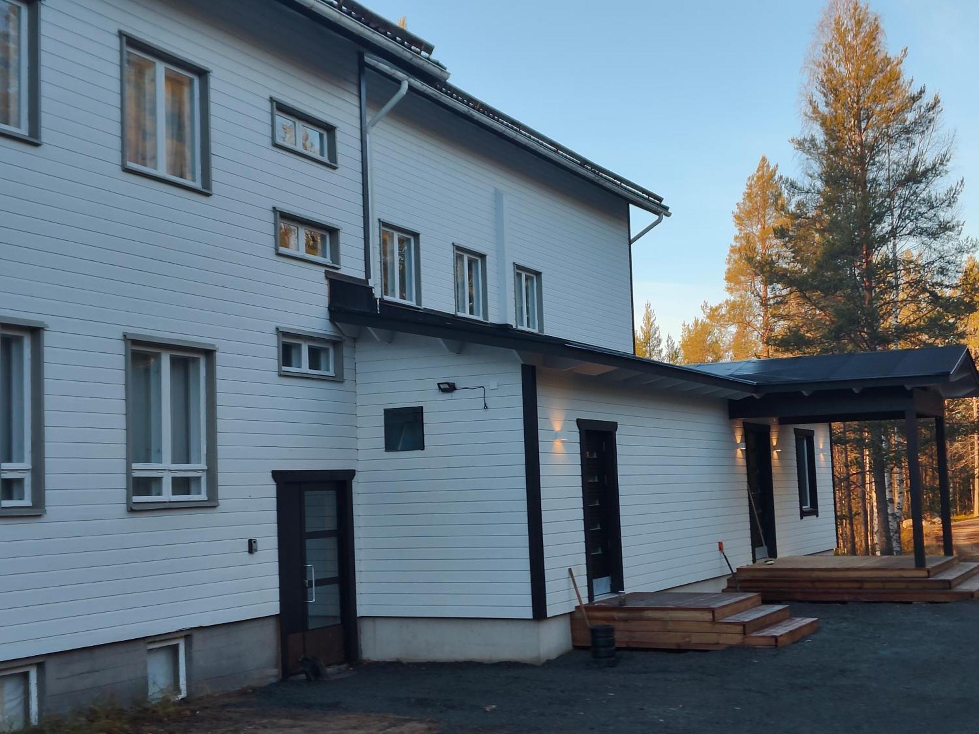 Royal Reindeer Lakeside Apartments Rovaniemi Bagian luar foto